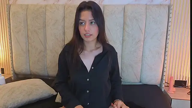 Alahia_Bloom live