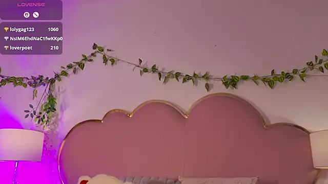 NahiaraReina live