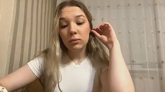 AminaGirl live