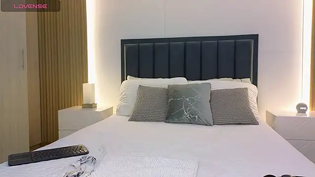 bella__adams live