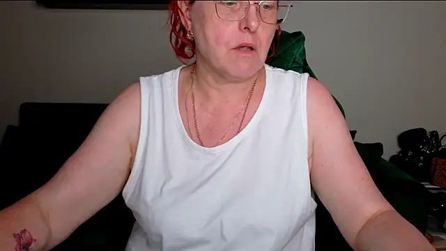JoannaAndNeighbour live