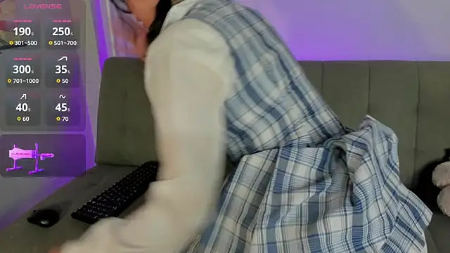 is_petite live