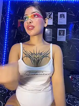 Ashnikko___ live