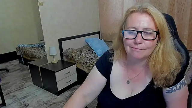 Frau_Marta live