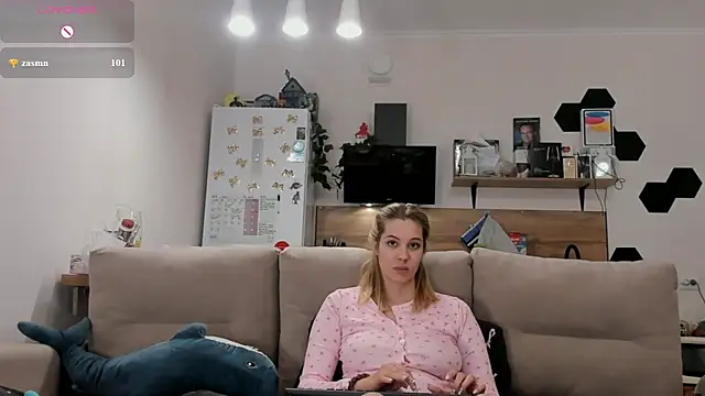 Hot__K live