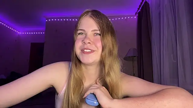 Amy_Maev live