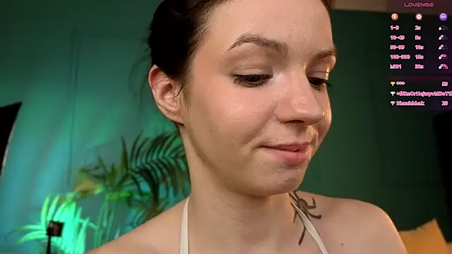 Luna_Come live