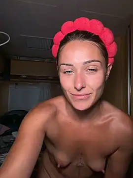petrouchkaaa_ profile