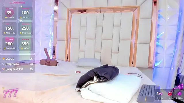 Sarah_Adamss live