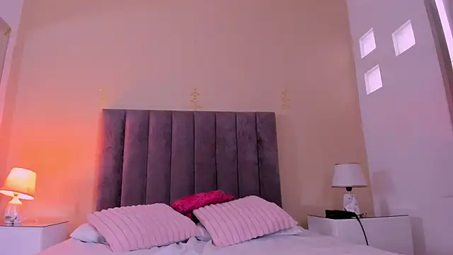 scarlet_pielcanela live
