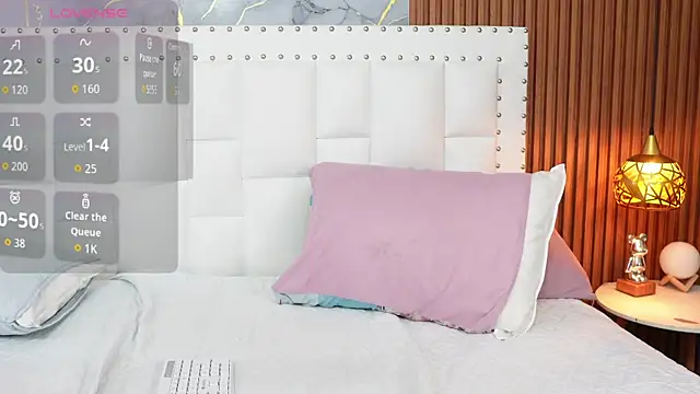 hornybarelylegalgirl live