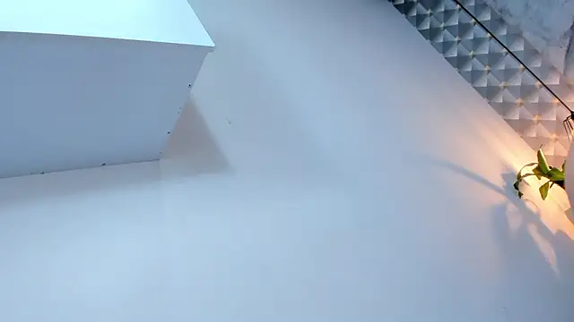 Sara_Thompsoon live