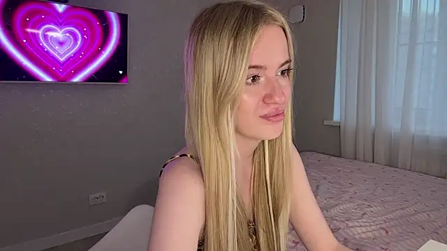Between_Eeys live