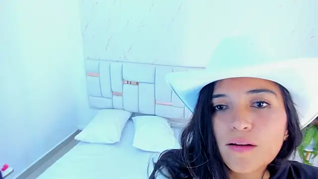 violet_giraldo live