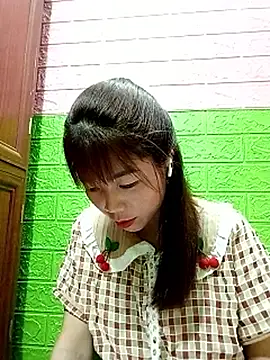 AmyLinee01 live