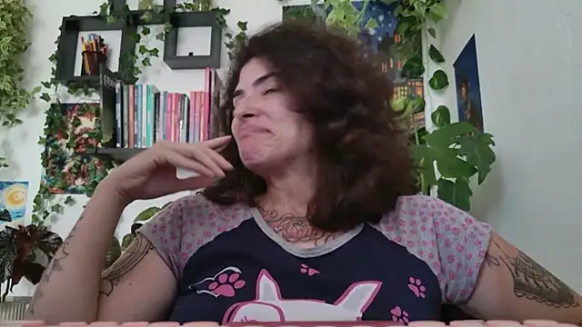 TaliMajesty live