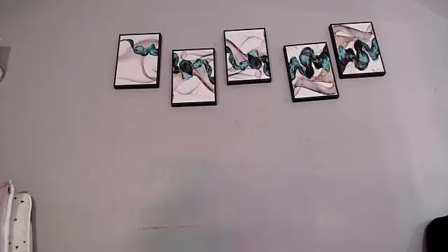 SophieW1 live
