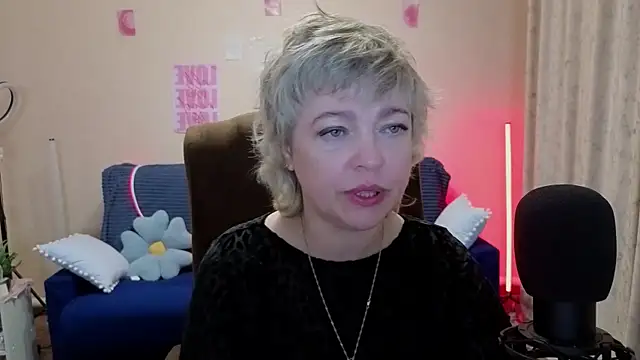 Rosette_Pricky live