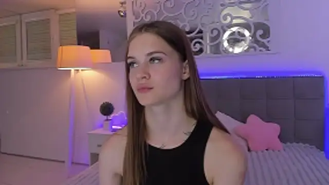 LuisaClover live