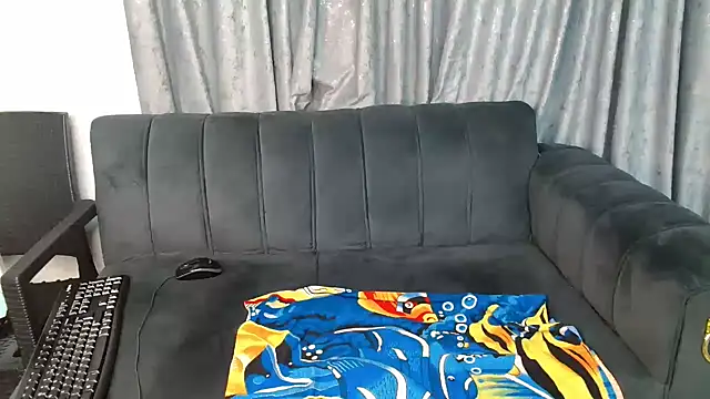 SweetHotLips102 live