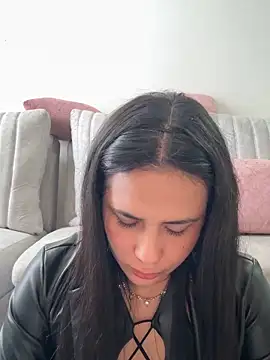 Leyna_Kenet live