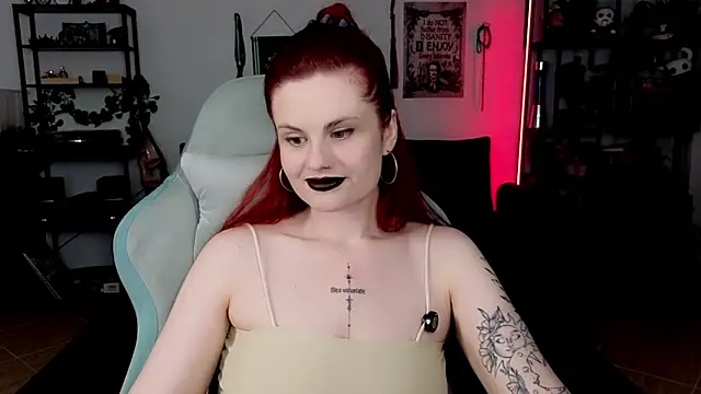 Della_Ideal live