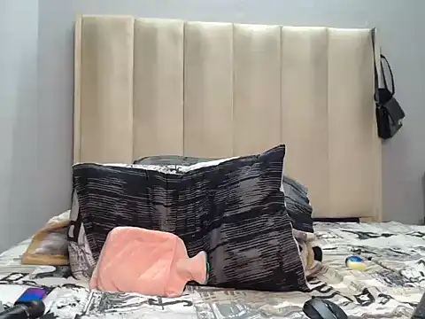 QueenZara_202 live