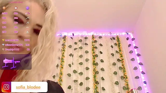 sofiacurvy_45 live