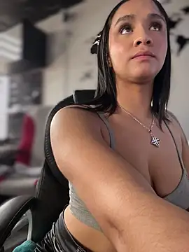 Isabella-Teen live