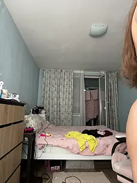S_____________ live