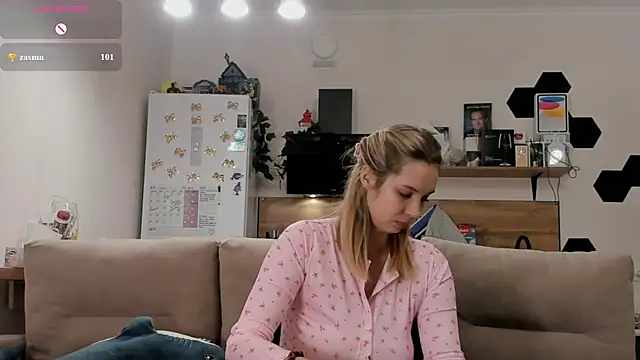 Hot__K live