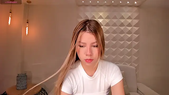 TiffannySins live