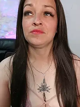 Isa_bluee live