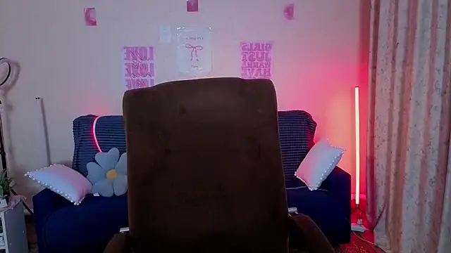 Rosette_Pricky live