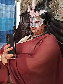 Tanisha-Chy live