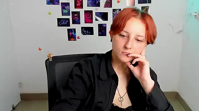 Dilara_Kiss_ live