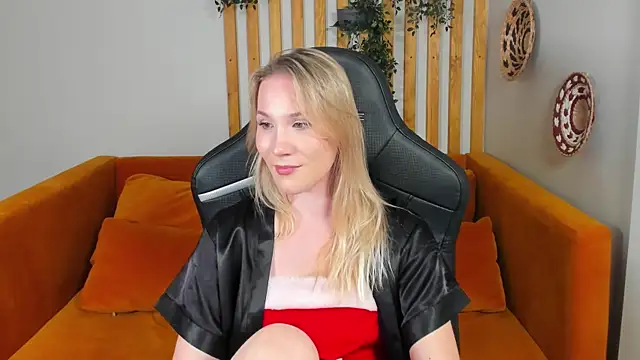 ElaraVoltage live