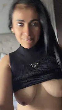 Laia_Hills live
