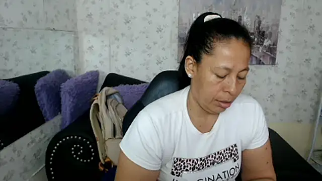 mature_martina live