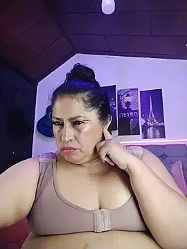 Keyla01_ live