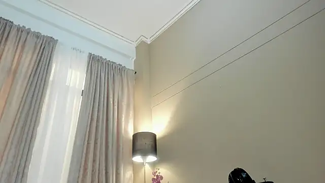 SabrinaWarren_ live