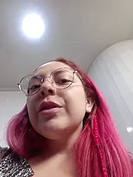 madelaine- live