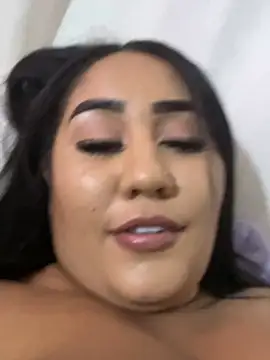 Valentina_Tilly live