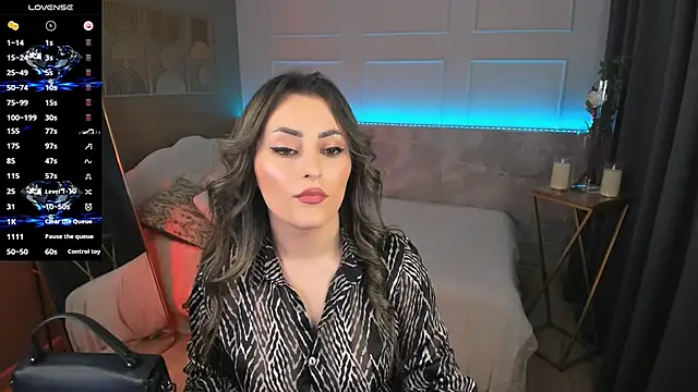 KylieMellow live