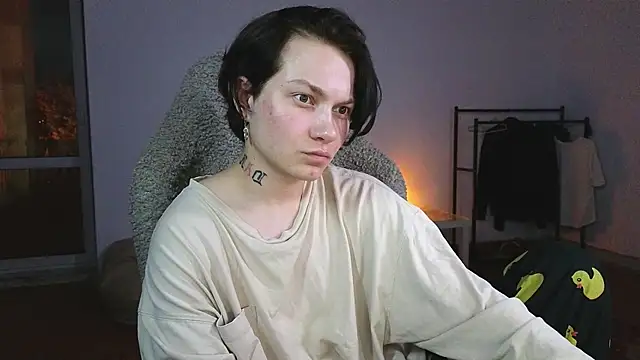 esajukyy live