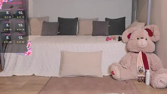 MadissonKiss live
