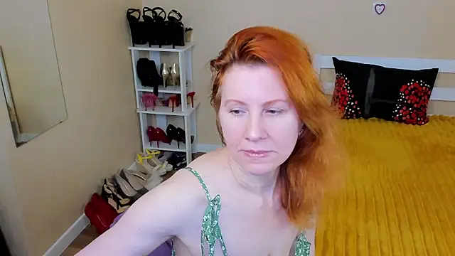 FoxySophia live