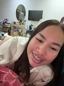Ponthip live