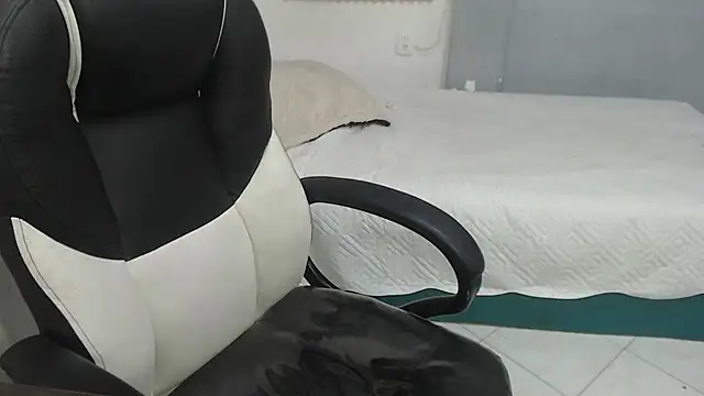 naty_18 live