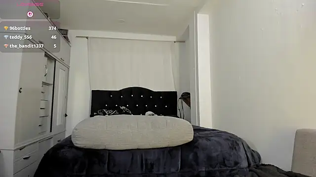 Amy_Aloqua live
